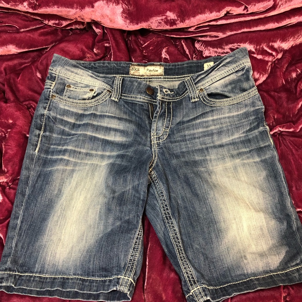 BKE Payton SZ 33 Jean Shorts